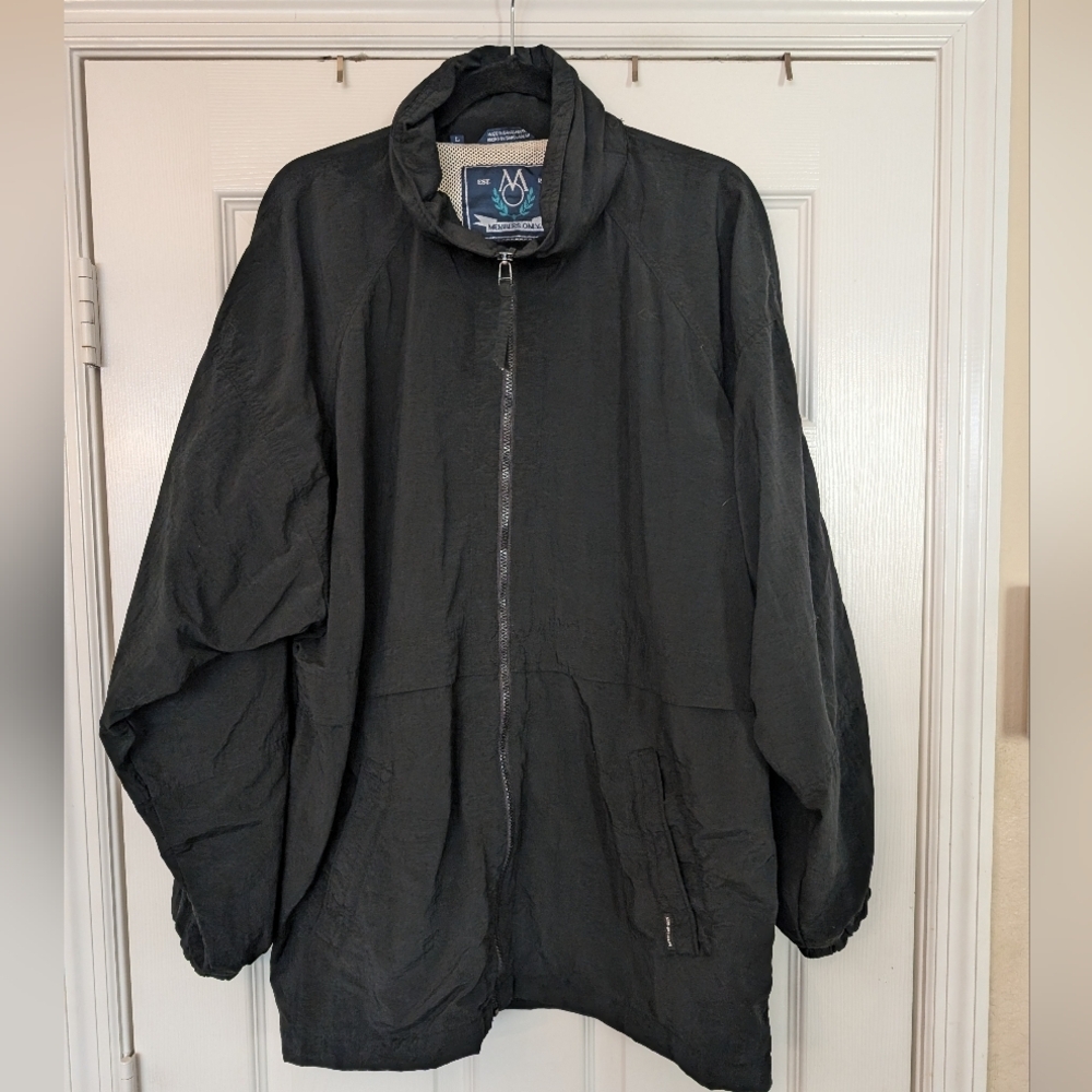 Men's MEMBERS ONLY Vintage Windbreaker Jacket